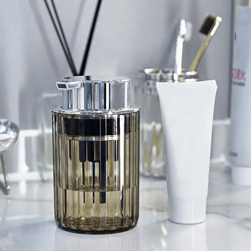 Image d'ambiance Distributeur de savon moussant transparent