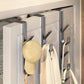Porte serviette sur porte salle de bain avec crochets